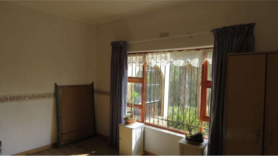 5 Bedroom Property for Sale in Uniondale Western Cape